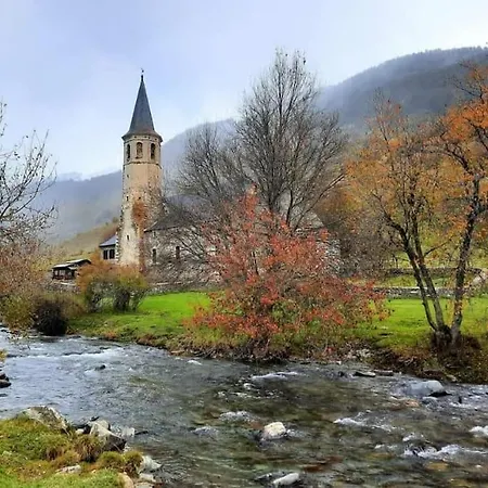Holiday home Mcastet, Casita Aranesa En El Valle De Aran Bossost