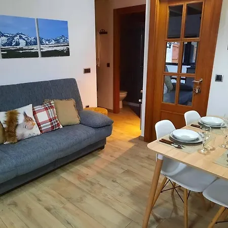 Mcastet, Casita Aranesa En El Valle De Aran Holiday home