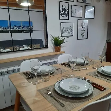 Mcastet, Casita Aranesa En El Valle De Aran Holiday home Bossost
