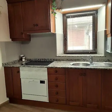 Mcastet, Casita Aranesa En El Valle De Aran
