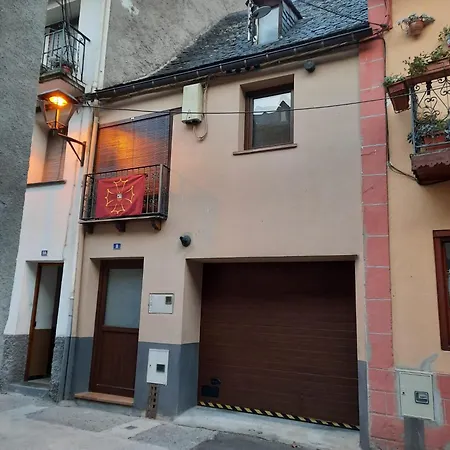 Holiday home Mcastet, Casita Aranesa En El Valle De Aran *